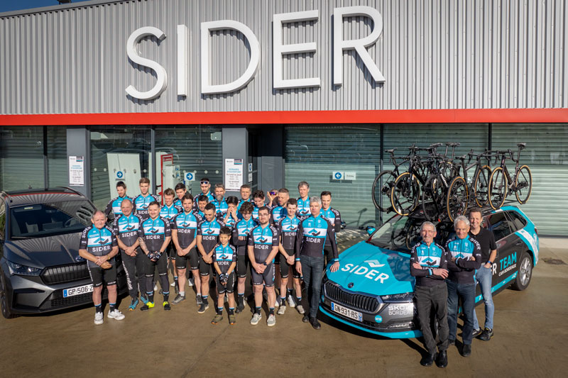 Club Cycliste, TEAM SIDER CAM BORDEAUX devant le site SIDER VO